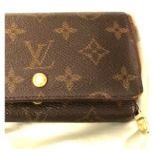 Louis Vuitton wallet bifold